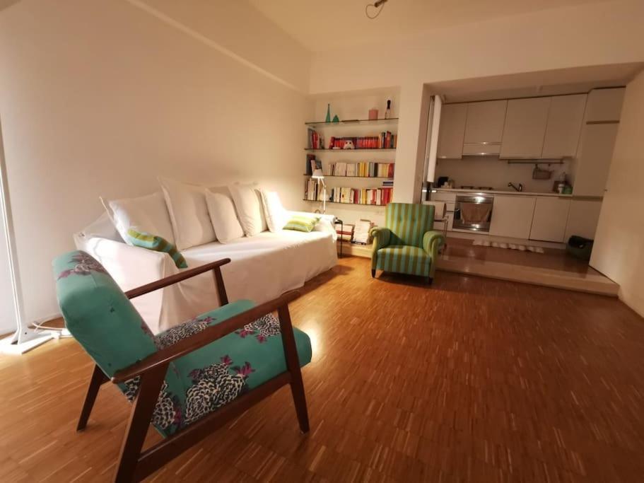 New Cosy Apartment Near To Petruzzelli Theatre バーリ エクステリア 写真