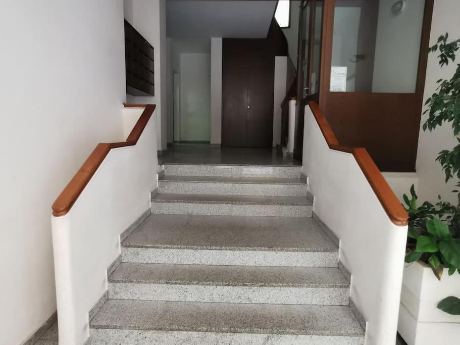 New Cosy Apartment Near To Petruzzelli Theatre バーリ エクステリア 写真
